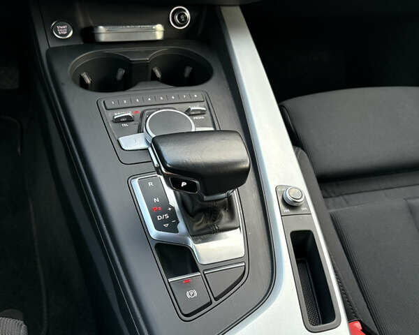 Ауди А4 Олроуд 2018 в Львове на Automoto.ua Черный Ауди А4 Олроуд, объемом двигателя 1.97 л и пробегом 270 тыс. км за 22500 $, фото 9 на Automoto.ua