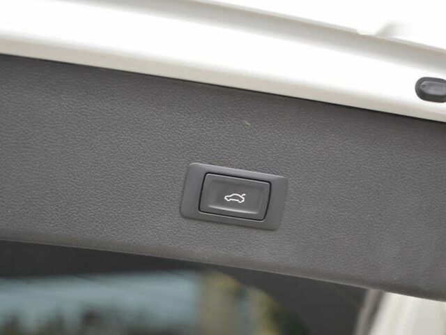 Ауди А4 Олроуд, объемом двигателя 2 л и пробегом 175 тыс. км за 20999 $, фото 11 на Automoto.ua