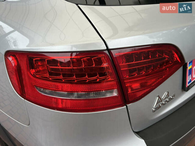 Серый Ауди А4 Олроуд, объемом двигателя 2 л и пробегом 207 тыс. км за 10999 $, фото 17 на Automoto.ua