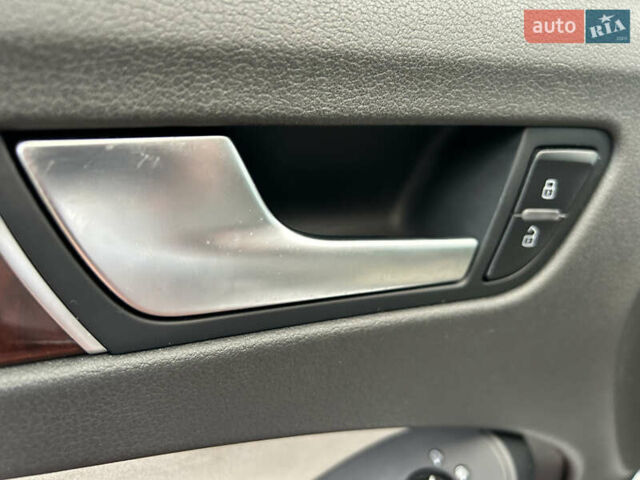 Серый Ауди А4 Олроуд, объемом двигателя 2 л и пробегом 207 тыс. км за 10999 $, фото 48 на Automoto.ua