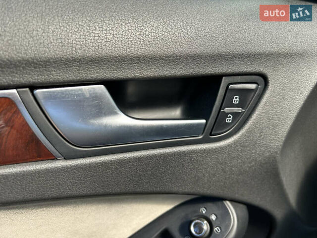 Серый Ауди А4 Олроуд, объемом двигателя 2 л и пробегом 207 тыс. км за 10900 $, фото 44 на Automoto.ua