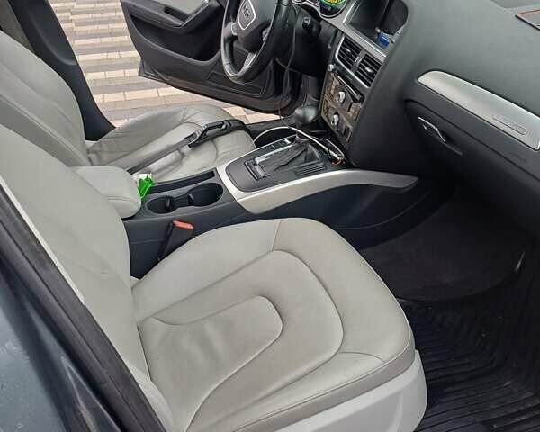 Сірий Ауді A4 Allroad, об'ємом двигуна 1.98 л та пробігом 235 тис. км за 12800 $, фото 16 на Automoto.ua