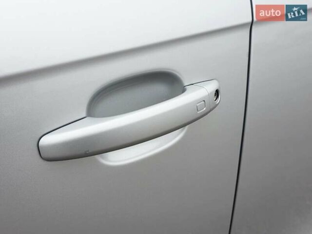 Серый Ауди А4 Олроуд, объемом двигателя 2 л и пробегом 207 тыс. км за 12777 $, фото 19 на Automoto.ua