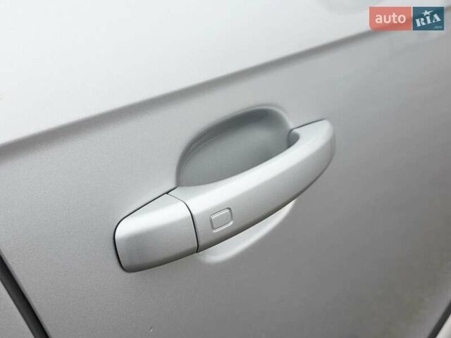 Серый Ауди А4 Олроуд, объемом двигателя 2 л и пробегом 207 тыс. км за 12777 $, фото 36 на Automoto.ua