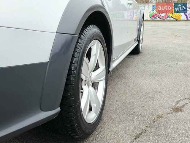 Серый Ауди А4 Олроуд, объемом двигателя 2 л и пробегом 207 тыс. км за 12777 $, фото 34 на Automoto.ua