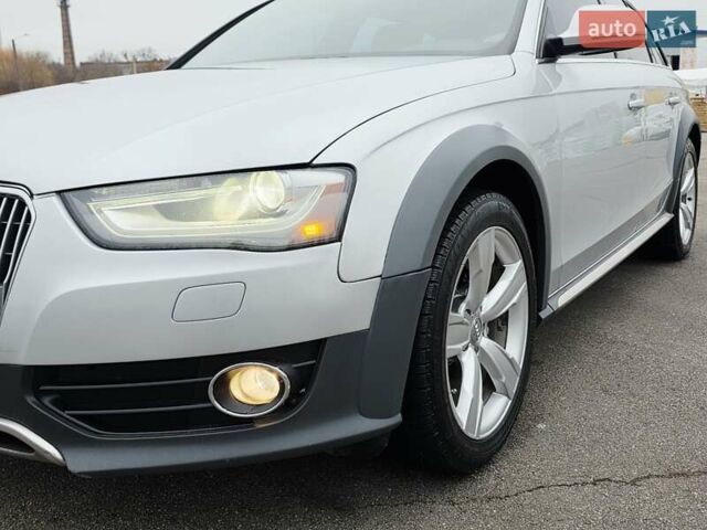 Серый Ауди А4 Олроуд, объемом двигателя 2 л и пробегом 207 тыс. км за 12777 $, фото 8 на Automoto.ua