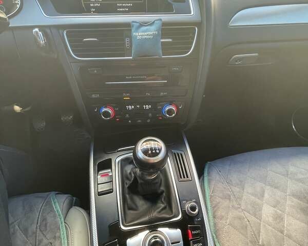 Серый Ауди А4 Олроуд, объемом двигателя 2 л и пробегом 195 тыс. км за 18999 $, фото 27 на Automoto.ua