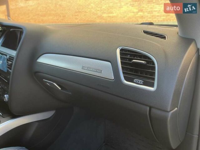 Серый Ауди А4 Олроуд, объемом двигателя 2 л и пробегом 195 тыс. км за 18999 $, фото 11 на Automoto.ua