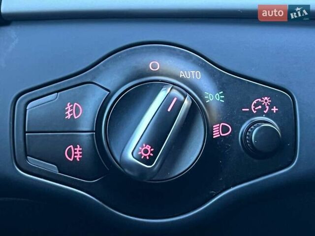 Ауді A4 Allroad 2014 у Хмельницькому на Automoto.ua Сірий Ауді A4 Allroad, об'ємом двигуна 1.98 л та пробігом 290 тис. км за 15700 $, фото 17 на Automoto.ua