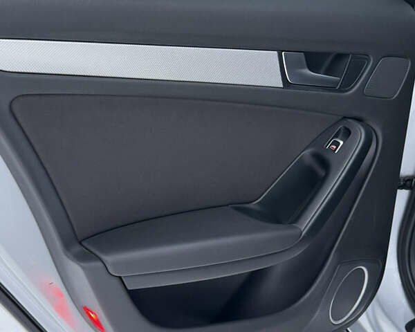 Серый Ауди А4 Олроуд, объемом двигателя 1.97 л и пробегом 336 тыс. км за 13500 $, фото 15 на Automoto.ua