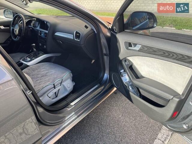 Серый Ауди А4 Олроуд, объемом двигателя 2 л и пробегом 195 тыс. км за 18999 $, фото 10 на Automoto.ua