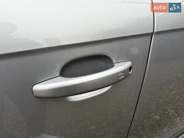 Серый Ауди А4 Олроуд, объемом двигателя 2 л и пробегом 200 тыс. км за 9800 $, фото 8 на Automoto.ua