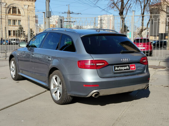 Сірий Ауді A4 Allroad, об'ємом двигуна 2 л та пробігом 165 тис. км за 16990 $, фото 3 на Automoto.ua