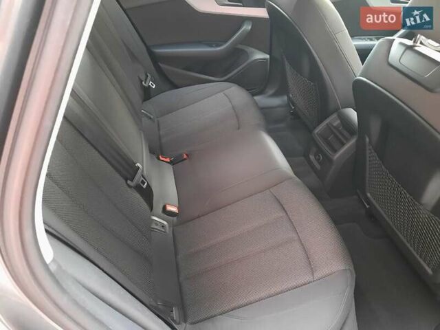 Серый Ауди А4 Олроуд, объемом двигателя 1.97 л и пробегом 176 тыс. км за 20900 $, фото 4 на Automoto.ua