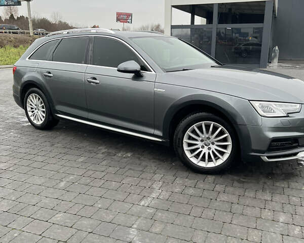 Серый Ауди А4 Олроуд, объемом двигателя 2 л и пробегом 258 тыс. км за 23500 $, фото 1 на Automoto.ua