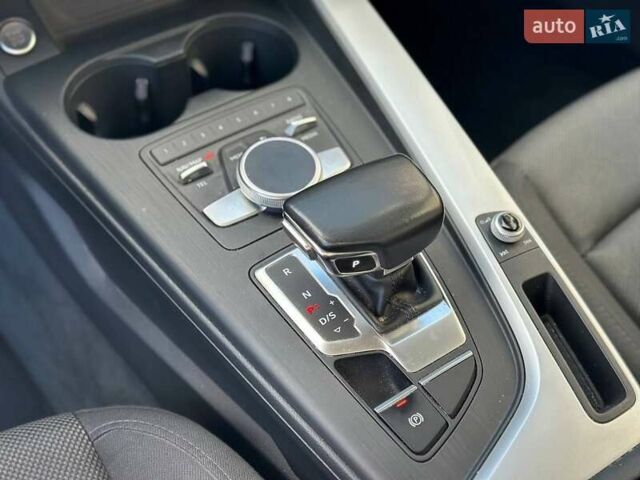 Серый Ауди А4 Олроуд, объемом двигателя 1.97 л и пробегом 260 тыс. км за 25000 $, фото 65 на Automoto.ua