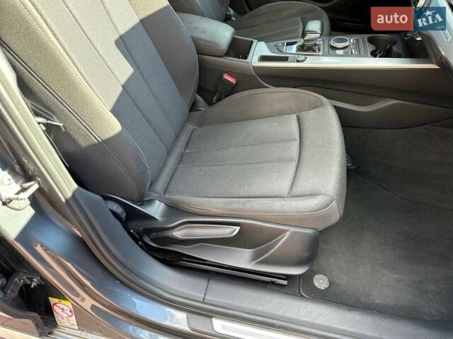 Серый Ауди А4 Олроуд, объемом двигателя 1.97 л и пробегом 260 тыс. км за 25000 $, фото 72 на Automoto.ua