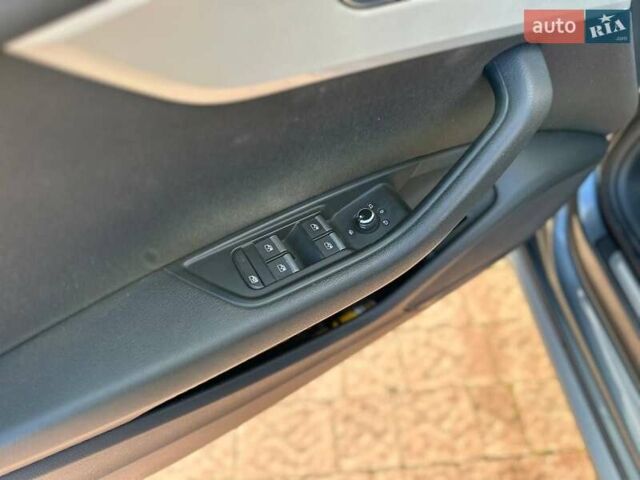 Серый Ауди А4 Олроуд, объемом двигателя 1.97 л и пробегом 260 тыс. км за 25000 $, фото 45 на Automoto.ua