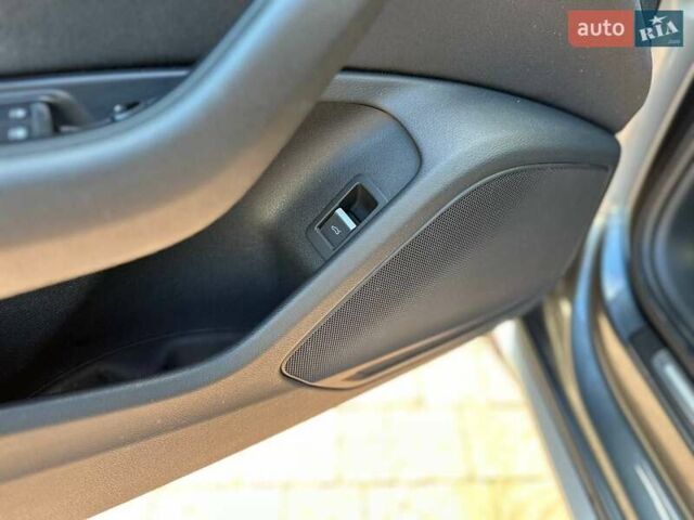 Серый Ауди А4 Олроуд, объемом двигателя 1.97 л и пробегом 260 тыс. км за 25000 $, фото 42 на Automoto.ua