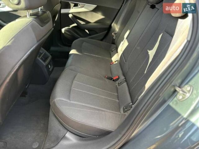 Серый Ауди А4 Олроуд, объемом двигателя 1.97 л и пробегом 260 тыс. км за 25000 $, фото 79 на Automoto.ua