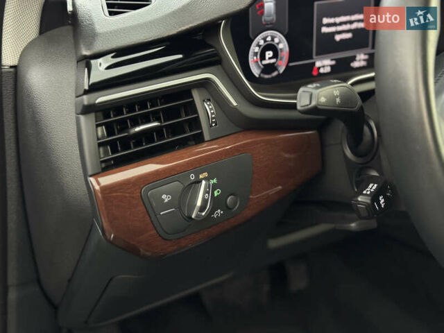 Серый Ауди А4 Олроуд, объемом двигателя 2 л и пробегом 85 тыс. км за 26490 $, фото 33 на Automoto.ua