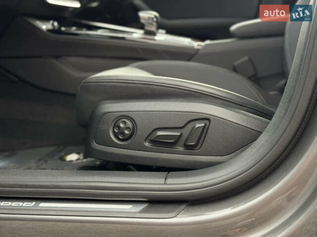 Серый Ауди А4 Олроуд, объемом двигателя 2 л и пробегом 85 тыс. км за 26490 $, фото 53 на Automoto.ua