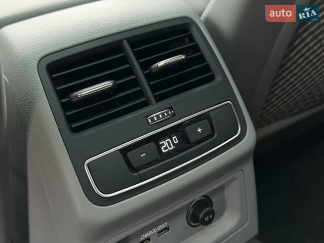 Серый Ауди А4 Олроуд, объемом двигателя 1.98 л и пробегом 43 тыс. км за 33500 $, фото 22 на Automoto.ua