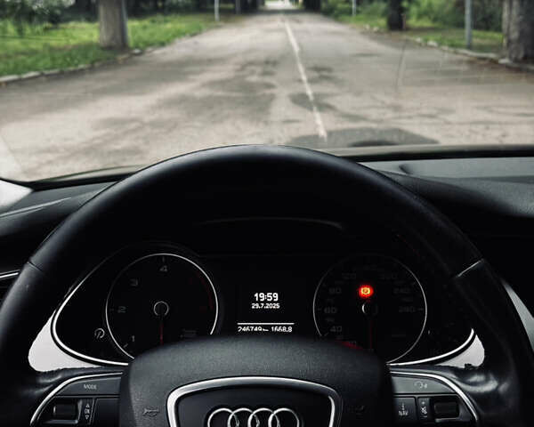 Синий Ауди А4 Олроуд, объемом двигателя 3 л и пробегом 247 тыс. км за 16000 $, фото 15 на Automoto.ua