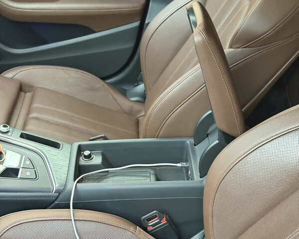 Синий Ауди А4 Олроуд, объемом двигателя 1.97 л и пробегом 219 тыс. км за 23600 $, фото 19 на Automoto.ua