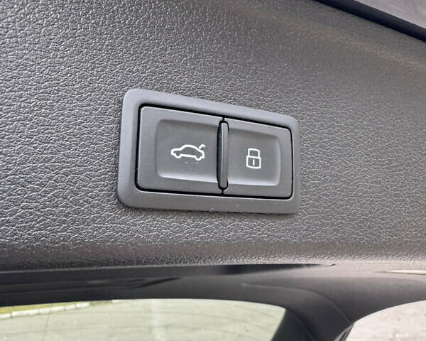 Синий Ауди А4 Олроуд, объемом двигателя 1.98 л и пробегом 61 тыс. км за 26500 $, фото 13 на Automoto.ua