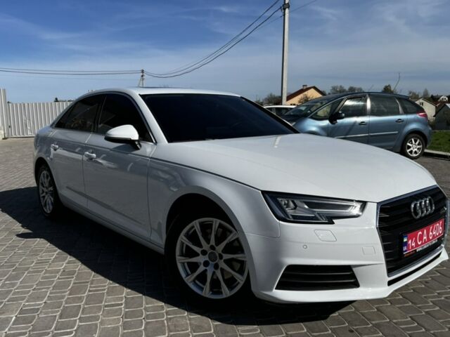 Белый Ауди А4, объемом двигателя 2 л и пробегом 115 тыс. км за 24900 $, фото 2 на Automoto.ua