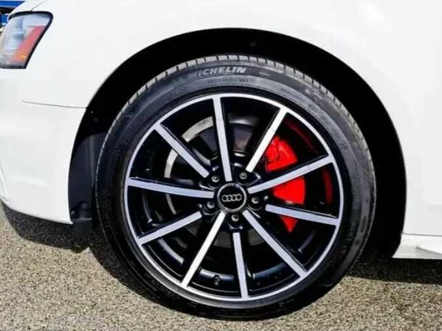 Белый Ауди А4, объемом двигателя 2 л и пробегом 102 тыс. км за 13300 $, фото 9 на Automoto.ua