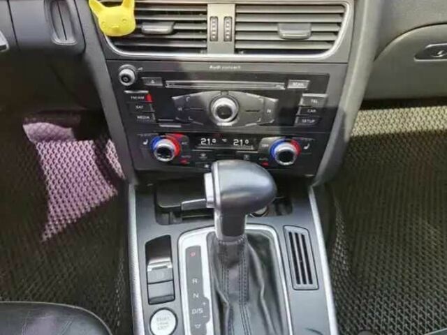Белый Ауди А4, объемом двигателя 2 л и пробегом 102 тыс. км за 13300 $, фото 5 на Automoto.ua