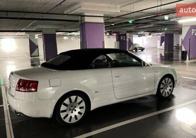 Белый Ауди А4, объемом двигателя 1.98 л и пробегом 188 тыс. км за 9300 $, фото 2 на Automoto.ua