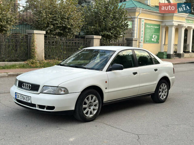 Белый Ауди А4, объемом двигателя 1.8 л и пробегом 270 тыс. км за 2700 $, фото 10 на Automoto.ua