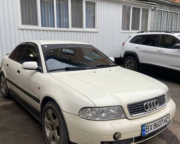 Білий Ауді А4, об'ємом двигуна 1.9 л та пробігом 280 тис. км за 3200 $, фото 1 на Automoto.ua