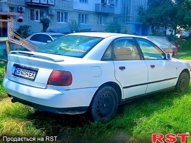 Білий Ауді А4, об'ємом двигуна 1.8 л та пробігом 275 тис. км за 2500 $, фото 1 на Automoto.ua