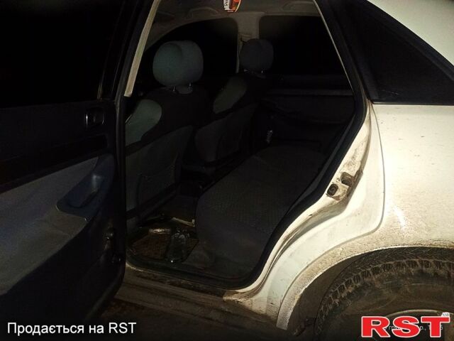 Білий Ауді А4, об'ємом двигуна 1.9 л та пробігом 290 тис. км за 2000 $, фото 7 на Automoto.ua