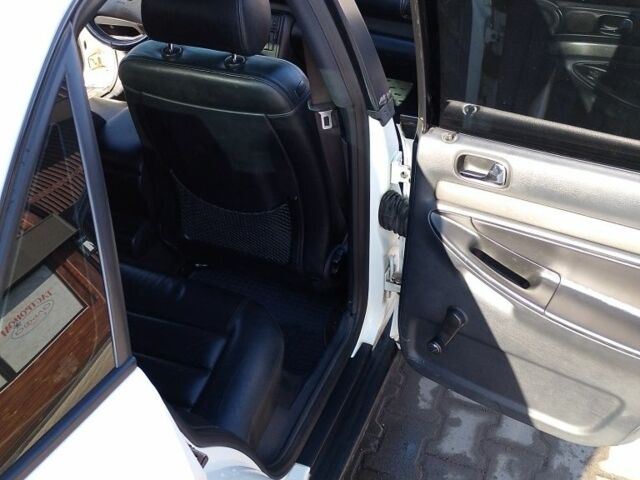 Білий Ауді А4, об'ємом двигуна 1.9 л та пробігом 415 тис. км за 3200 $, фото 14 на Automoto.ua