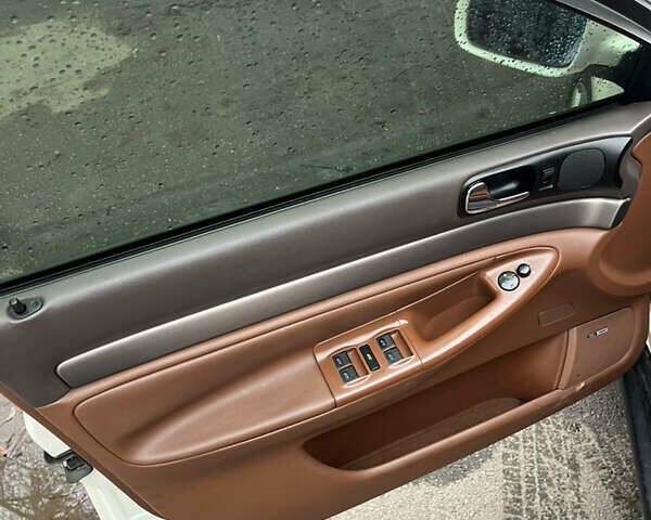 Белый Ауди А4, объемом двигателя 1.78 л и пробегом 320 тыс. км за 2100 $, фото 11 на Automoto.ua