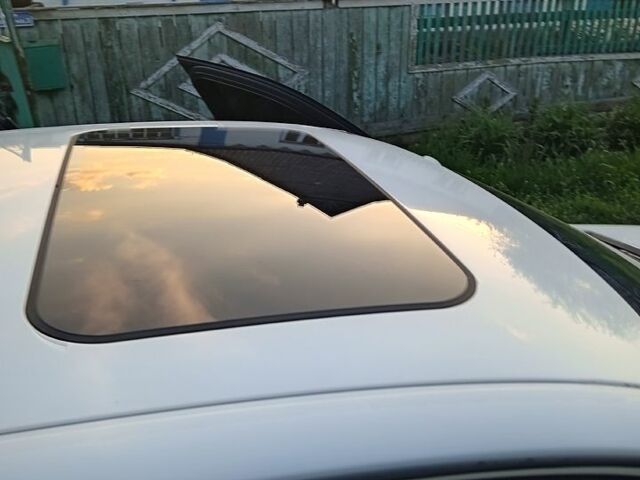 Білий Ауді А4, об'ємом двигуна 1.8 л та пробігом 420 тис. км за 4500 $, фото 3 на Automoto.ua