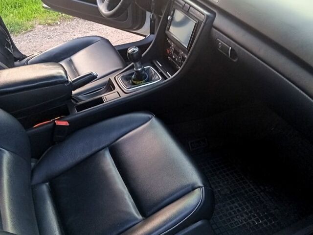 Білий Ауді А4, об'ємом двигуна 1.8 л та пробігом 420 тис. км за 4500 $, фото 5 на Automoto.ua