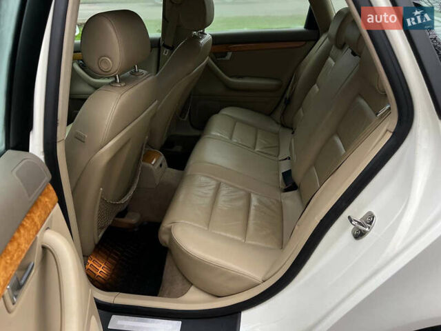 Белый Ауди А4, объемом двигателя 1.98 л и пробегом 177 тыс. км за 4900 $, фото 21 на Automoto.ua