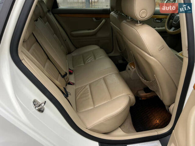 Белый Ауди А4, объемом двигателя 1.98 л и пробегом 177 тыс. км за 4900 $, фото 24 на Automoto.ua