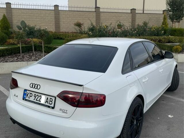 Белый Ауди А4, объемом двигателя 2 л и пробегом 298 тыс. км за 9900 $, фото 5 на Automoto.ua