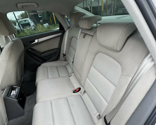 Ауди А4 2008 в Хмельницком на Automoto.ua Белый Ауди А4, объемом двигателя 1.97 л и пробегом 244 тыс. км за 8500 $, фото 14 на Automoto.ua