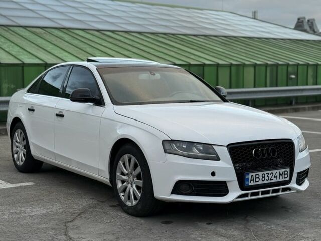 Белый Ауди А4, объемом двигателя 2 л и пробегом 271 тыс. км за 7500 $, фото 1 на Automoto.ua