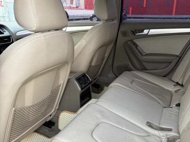 Белый Ауди А4, объемом двигателя 2 л и пробегом 271 тыс. км за 7500 $, фото 7 на Automoto.ua