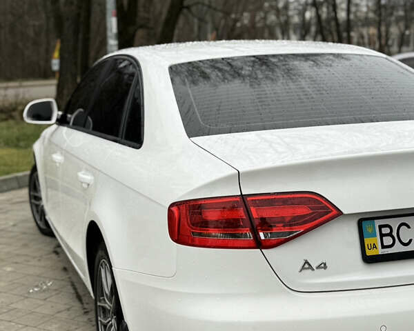 Белый Ауди А4, объемом двигателя 1.8 л и пробегом 152 тыс. км за 8300 $, фото 12 на Automoto.ua
