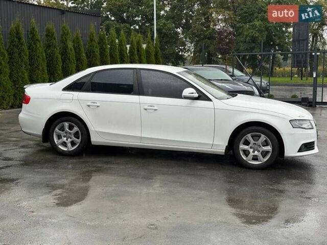 Белый Ауди А4, объемом двигателя 1.8 л и пробегом 195 тыс. км за 8500 $, фото 1 на Automoto.ua